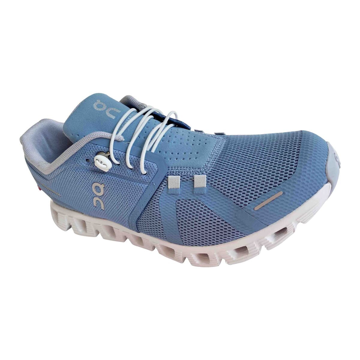 lacci-on-cloud5-bianco